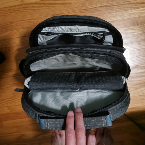 Vintage Patagonia backpack - Picture 3 of 3